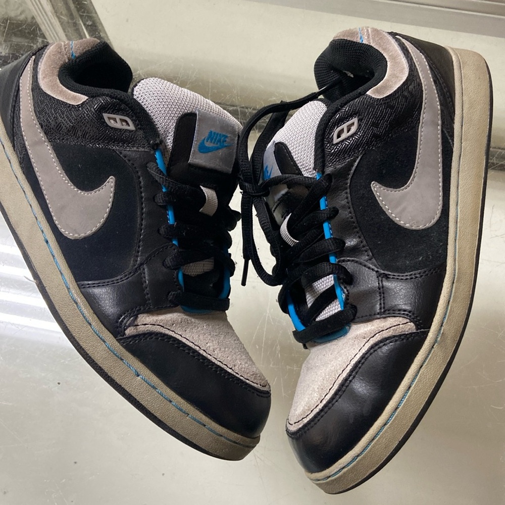 Nike Hustle Black Wolf Grey Men’s Sneakers Size 8